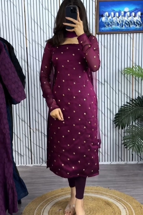 Shop Designer Ethnic Wear for Festive Occasions Kurta Set