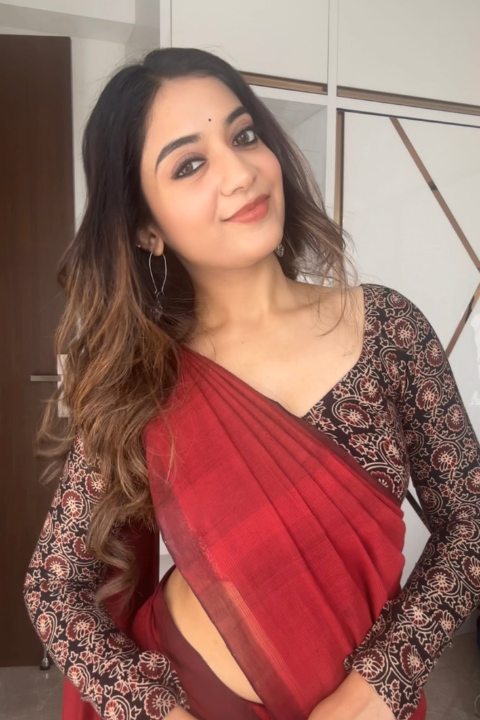 Traditional Timeless Cottan  Style Elegant Red Saree