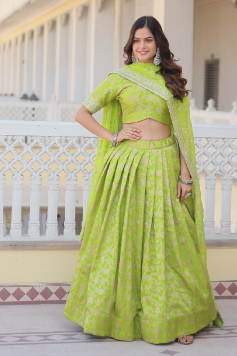 Green Embroidered Lehanga Choli Dupatta Set Made of Pure Viscose
